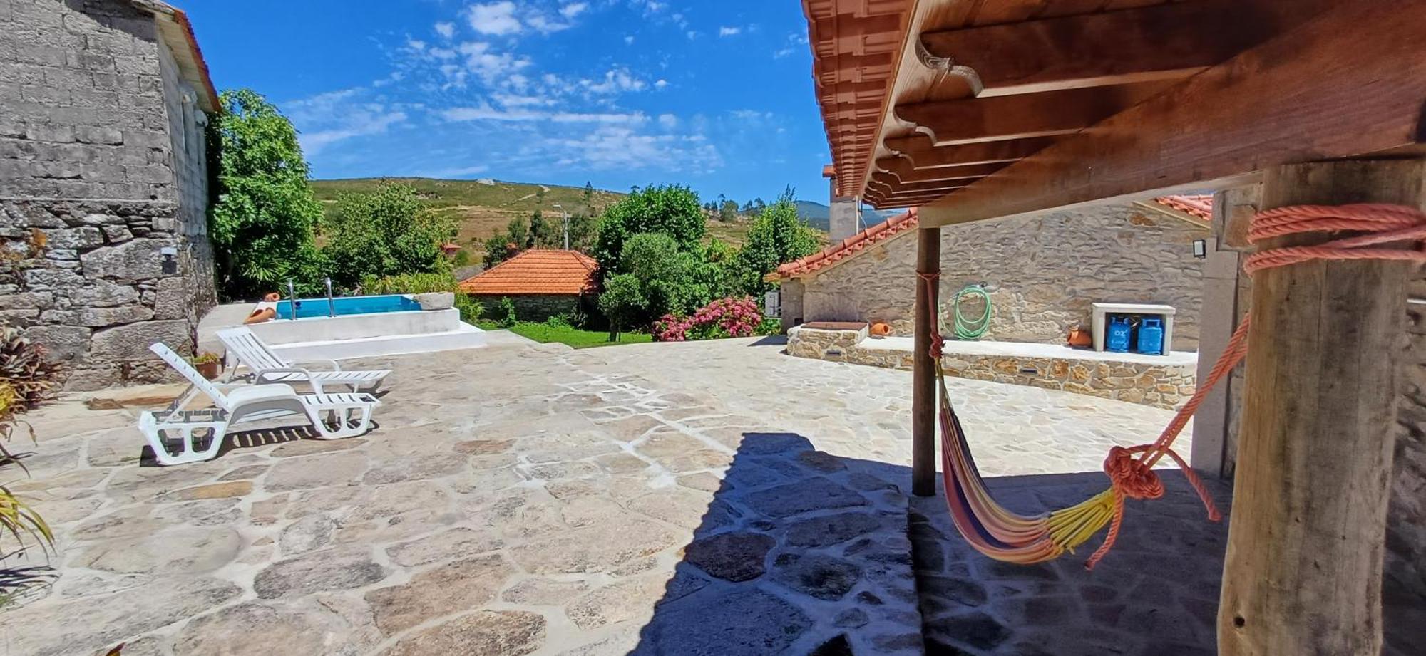 הוילה פארדס דה קורה Casa Da Rosa Porreiras מראה חיצוני תמונה